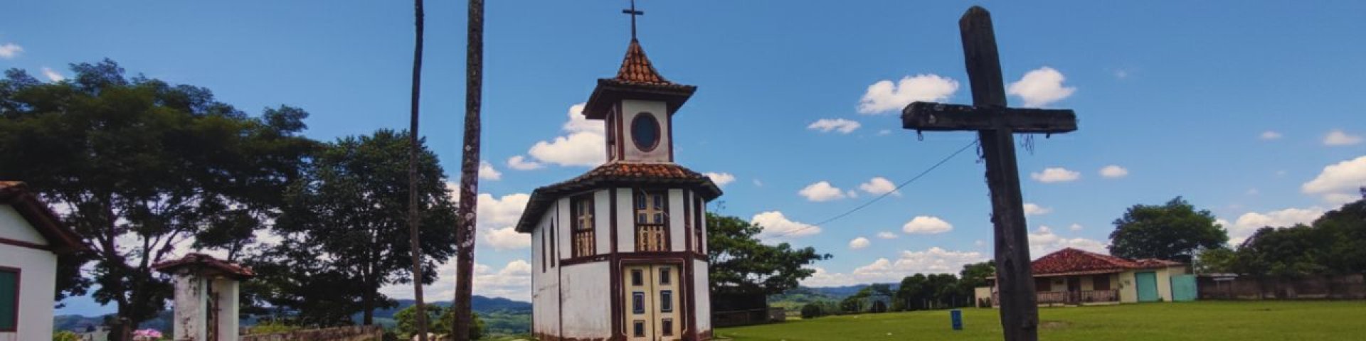 Banner principal do site: Milho Verde: Refúgio de Paz e Natureza na Estrada Real