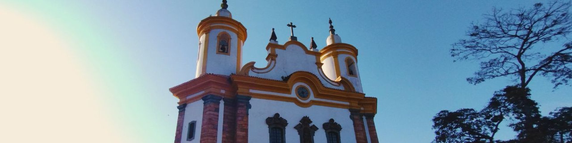 Banner principal do site: Barão de Cocais: Onde a História Mineira Encontra a Natureza