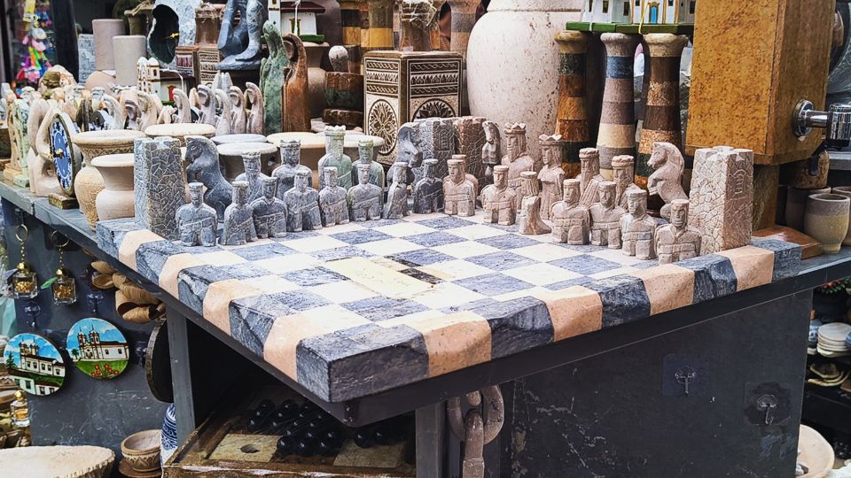 [Imagem de Feirinha de Pedra-Sabão - Feira de Artesanato do Largo de Coimbra]