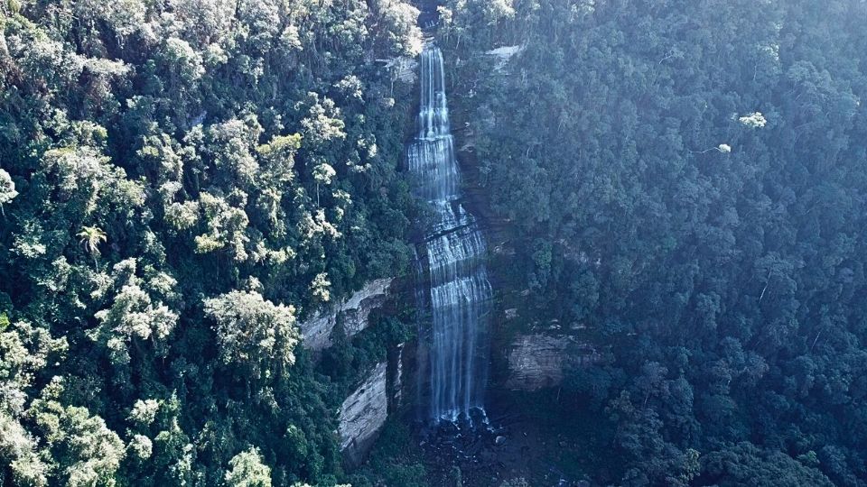 [Imagem de Salto São Sebastião e Mlot]