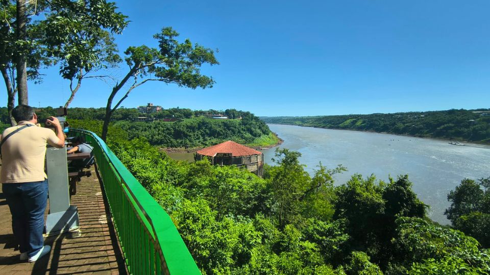 [Imagem de Marco das Três Fronteiras]