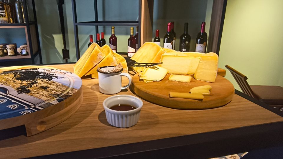 [Imagem de Quarto de Queijo]