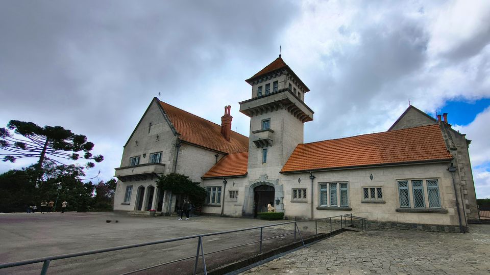 [Imagem de Palácio Boa Vista - Um Castelo Modernista na Serra]