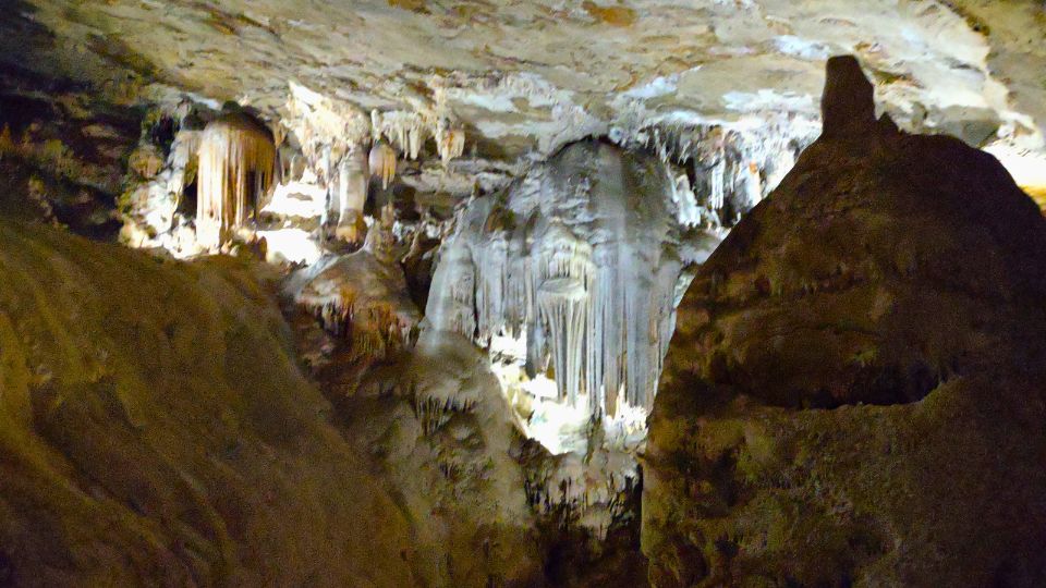 [Imagem de Gruta do Maquiné]