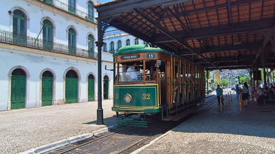 [Imagem de Passeio de Bonde: Uma Viagem Histórica pelo Centro Histórico de Santos]