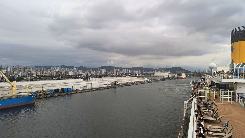 [Imagem de Terminal Marítimo de Passageiros (Concais): A Porta de Entrada para Cruzeiros]
