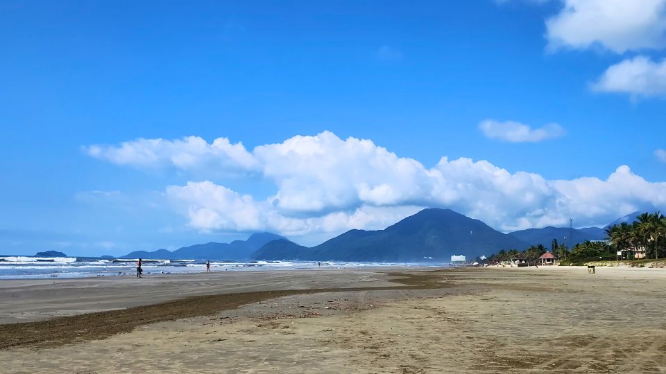 [Imagem de Praia do Centro: Lazer, Conforto e Toda a Infraestrutura de Peruíbe]