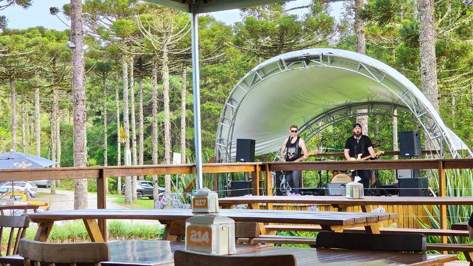 [Imagem de Gut Brau Dona Francisca: Gastronomia e Cerveja Artesanal em um Parque Natural]