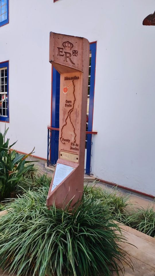 primeiro ou último Totem do Caminho dos Diamantes