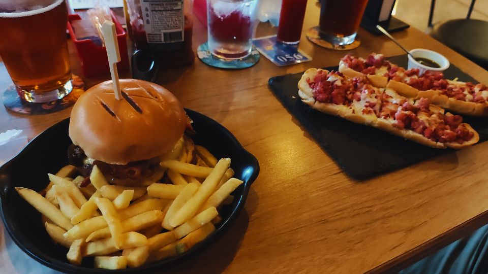 Deliciosos lanches e cervejas da Cervejaria 277 Craft Beer
