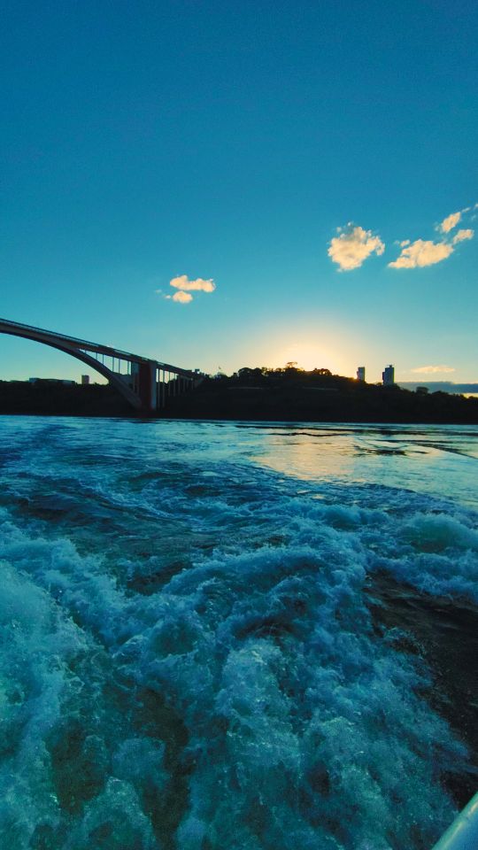 Pôr do Sol no Rio Paraná visto do Kattamaran II