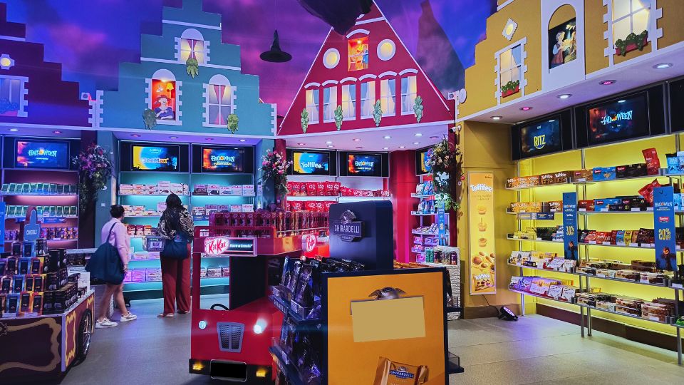 A colorida área de doces do Duty Free Shop Puerto Iguazu