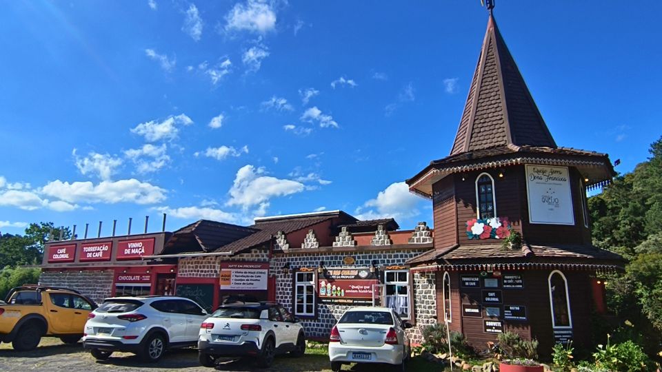 A Fachada da Cia das Ovelhas na Estrada Dona Francisca